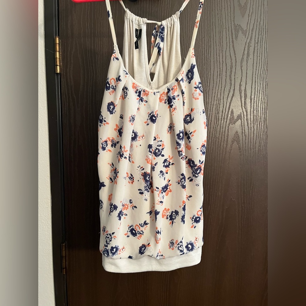 Maurice’s tank top